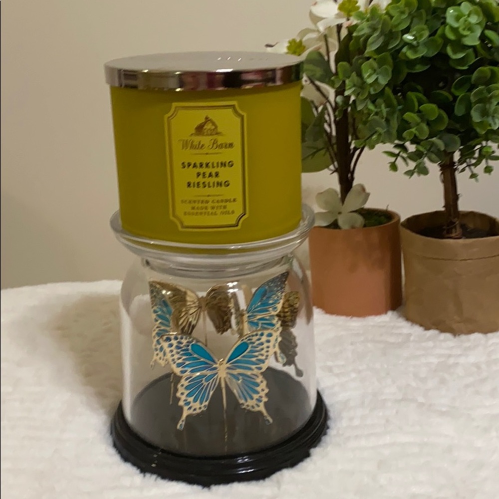 BBW Butterfly 🦋 Cloche Pedestal Candle Holder - Picture 3 of 3